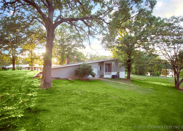 Property at 622 Lakeside, Checotah, OK 74426, 4 beds, 2.5 baths