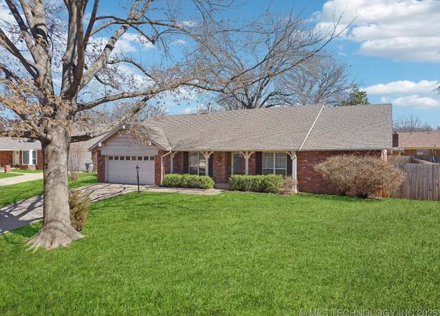 Property at 7825 S College Ave, Tulsa, OK 74136, 4 beds, 2 baths