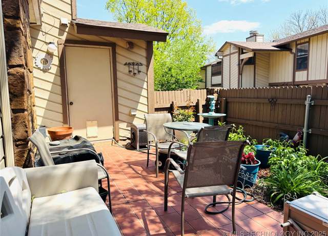Property at 6371 S 80th EastAvenue Unit 6H, Tulsa, OK 74133, 2 beds, 2.5 baths