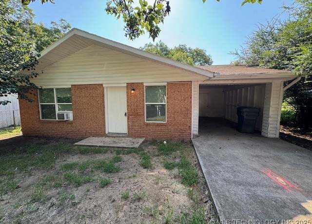 Property at 1118 Heath SE, Ardmore, OK 73401, 2 beds, 1 bath