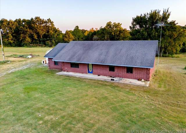 Property at 711 E Iowa, Whitefield, OK 74472, 3 beds, 2 baths