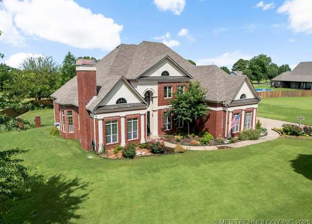 Property at 8160 S 270th EastAvenue, Broken Arrow, OK 74014, 4 beds, 3.5 baths