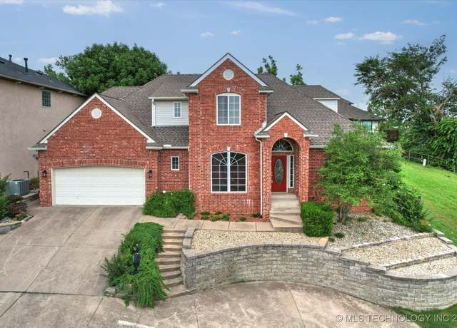 Property at 6007 E 76th Ct, Tulsa, OK 74136, 4 beds, 2.5 baths