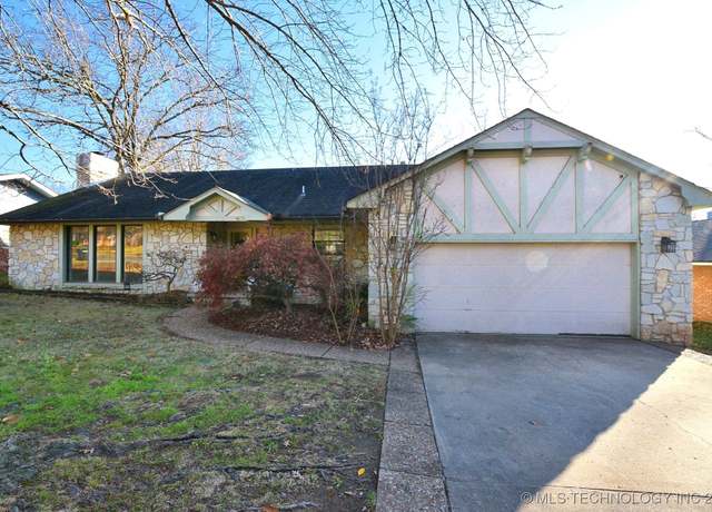 Property at 412 E Seneca St, Tahlequah, OK 74464, 3 beds, 2.5 baths