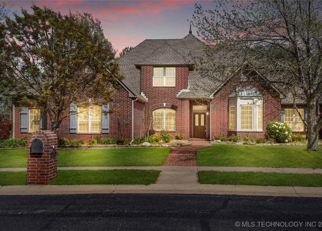 Property at 7505 S 4th St, Broken Arrow, OK 74011, 4 beds, 3.5 baths