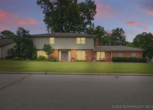 Property at 8313 Shadowood Ave, Broken Arrow, OK 74011, 3 beds, 2.5 baths