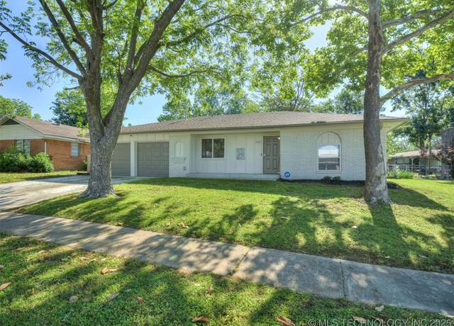 Property at 1149 N Hickory Pl, Broken Arrow, OK 74012, 3 beds, 2 baths