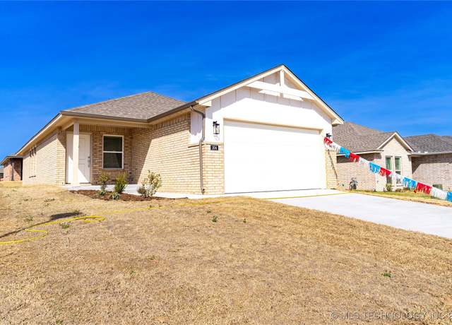 Property at 304 S 25th St, Collinsville, OK 74021, 3 beds, 2 baths
