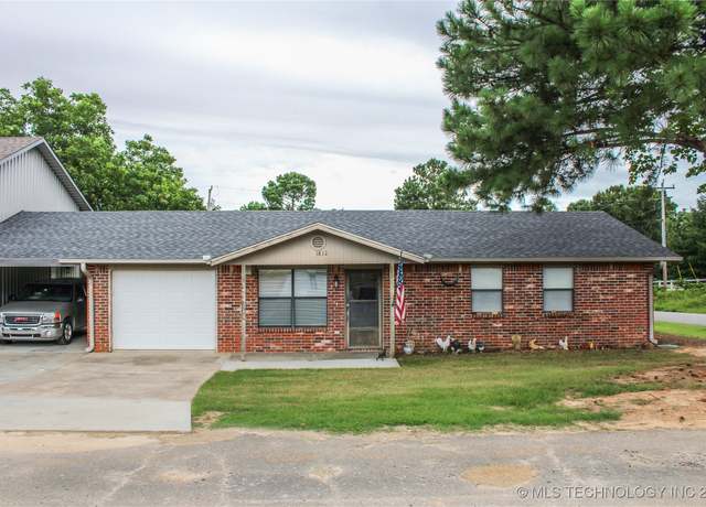 Property at 1812 Sunset Dr, Eufaula, OK 74432, 3 beds, 2 baths
