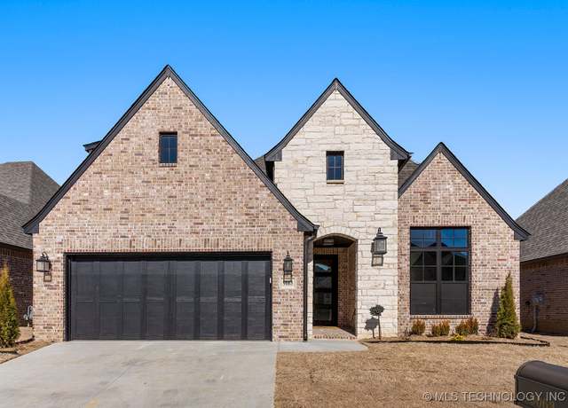 Property at 9063 E 62nd Pl S, Tulsa, OK 74133, 3 beds, 3 baths