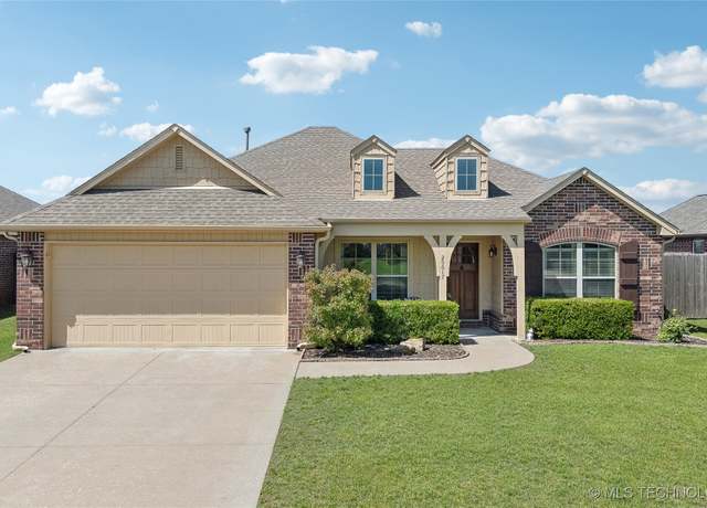 Property at 20617 E 45th St, Broken Arrow, OK 74014, 3 beds, 2 baths