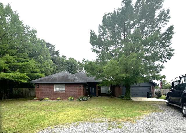 Property at 205 Ury, Caddo, OK 74729, 3 beds, 2 baths
