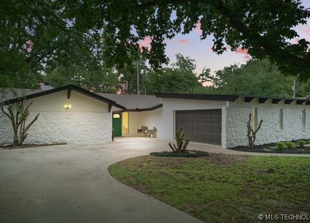 Property at 2223 E 54th St, Tulsa, OK 74105, 4 beds, 2.5 baths