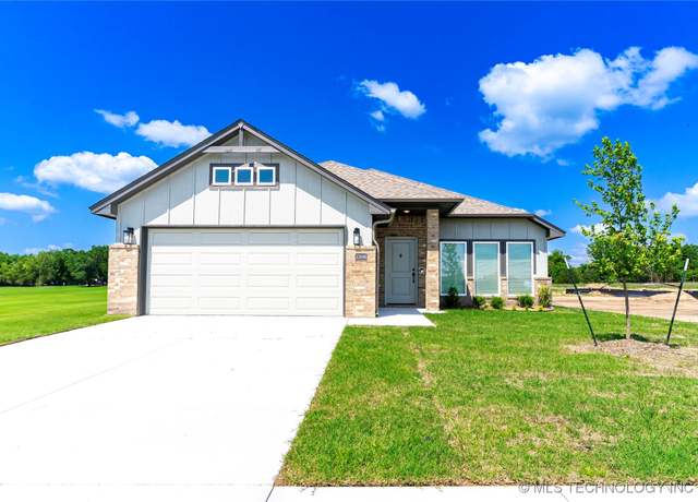 Property at 10886 S 271st EastAvenue, Coweta, OK 74429, 4 beds, 2 baths