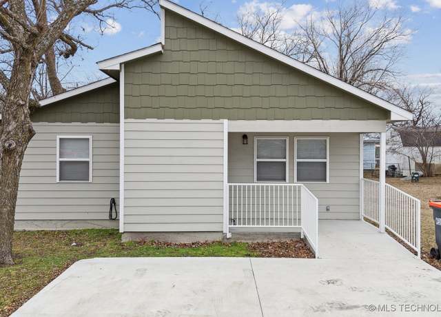 Property at 122 E 7th St, Chelsea, OK 74016, 2 beds, 1 bath