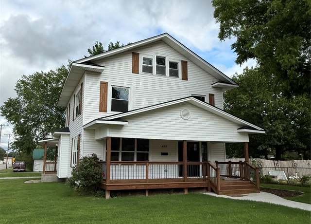 Property at 400 S Chickasaw Ave, Bartlesville, OK 74003, 3 beds, 2.5 baths