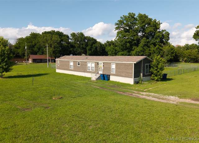 Property at 210 E Edens Ave, Copan, OK 74022, 4 beds, 2 baths