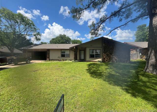 Property at 14139 E 26th St, Tulsa, OK 74134, 3 beds, 2 baths