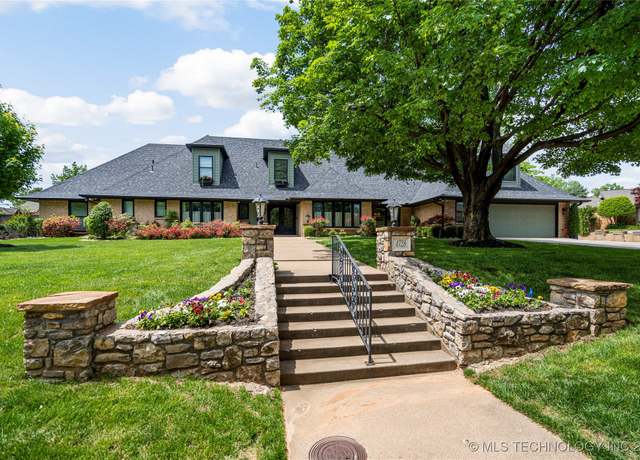 Property at 4728 S Atlanta Pl, Tulsa, OK 74105, 5 beds, 5 baths