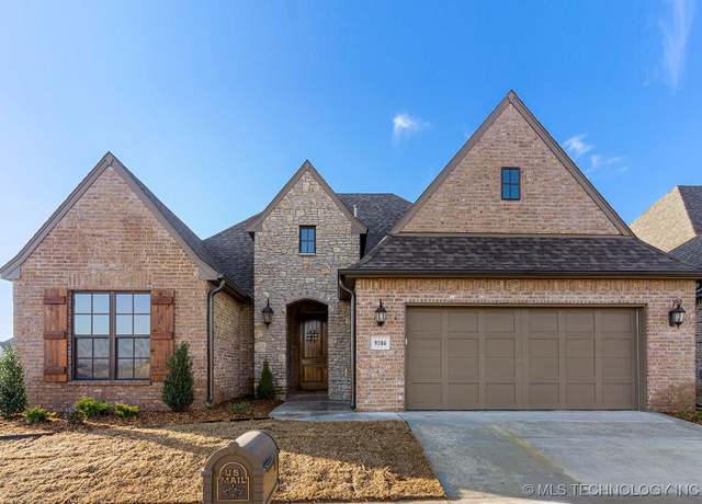 Property at 9104 E 62nd Pl S, Tulsa, OK 74133, 3 beds, 2 baths