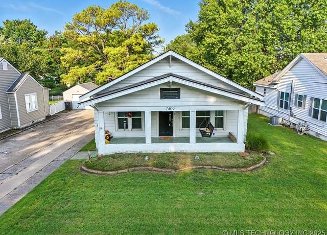 Property at 1409 SW Jennings Ave, Bartlesville, OK 74003, 2 beds, 1 bath