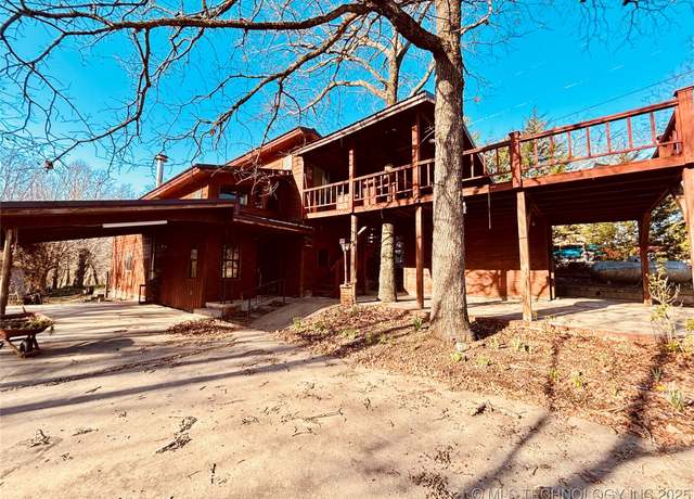 Property at 420854 E 1175 Rd, Eufaula, OK 74432, 4 beds, 2 baths