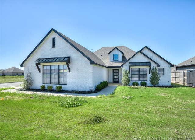 Property at 27622 E 108th Pl, Coweta, OK 74429, 3 beds, 2 baths