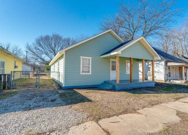 Property at 829 W 12th, Ada, OK 74820, 3 beds, 1 bath