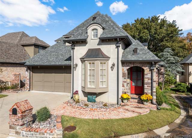 Property at 6323 E 111th Pl, Tulsa, OK 74137, 3 beds, 3.5 baths