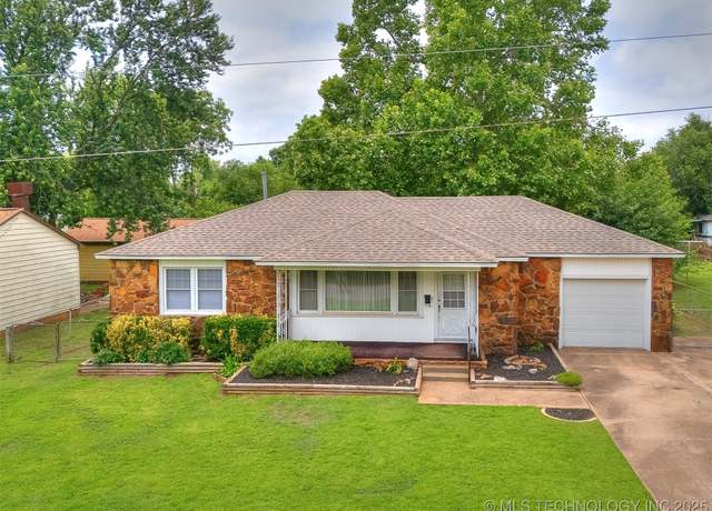 Property at 4204 Magnolia Dr, Sand Springs, OK 74063, 2 beds, 1 bath