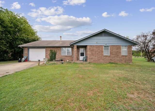 Property at 903 NW 16th St, Wagoner, OK 74467, 3 beds, 2 baths