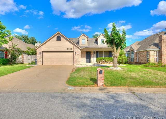 Property at 7507 S 92nd EastAvenue, Tulsa, OK 74133, 3 beds, 2 baths