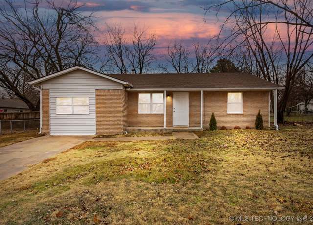 Property at 1108 W Atlanta Ct, Broken Arrow, OK 74012, 3 beds, 1 bath