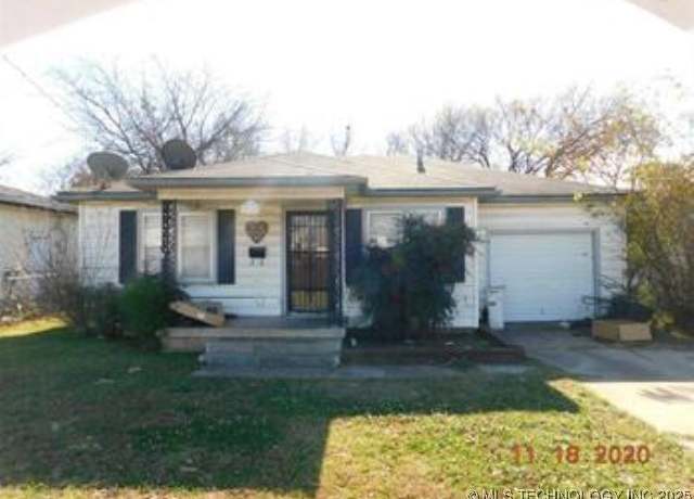 Property at 810 2nd Ave NW, Ardmore, OK 73401, 2 beds, 2 baths