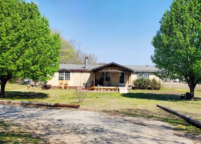 Property at 1883 E 550, Locust Grove, OK 74352, 3 beds, 2 baths