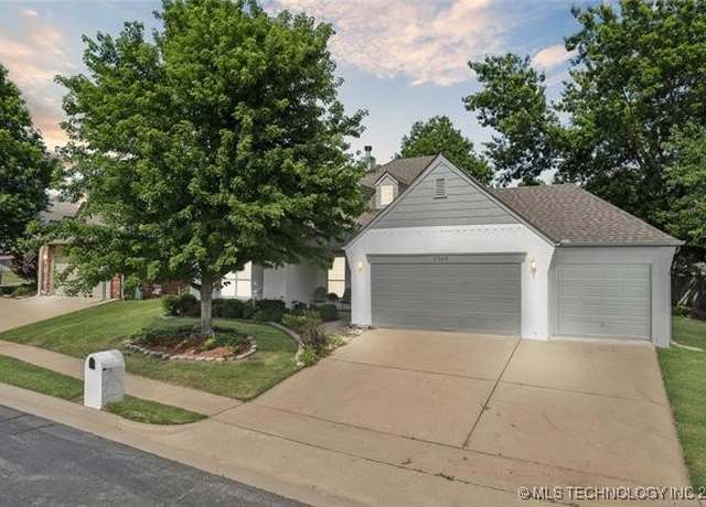 Property at 3305 N Gum Pl, Broken Arrow, OK 74012, 4 beds, 2 baths