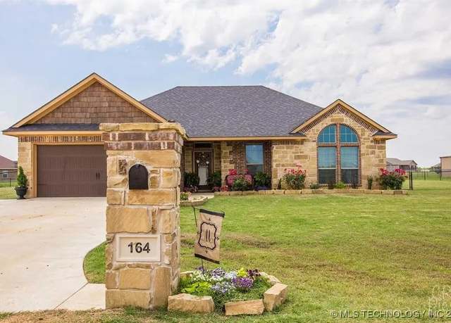 Property at 164 Avalanche Rd, Durant, OK 74701, 3 beds, 2 baths