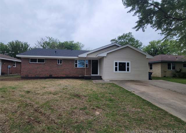 Property at 1707 S 9th St, Mcalester, OK 74501, 3 beds, 1 bath