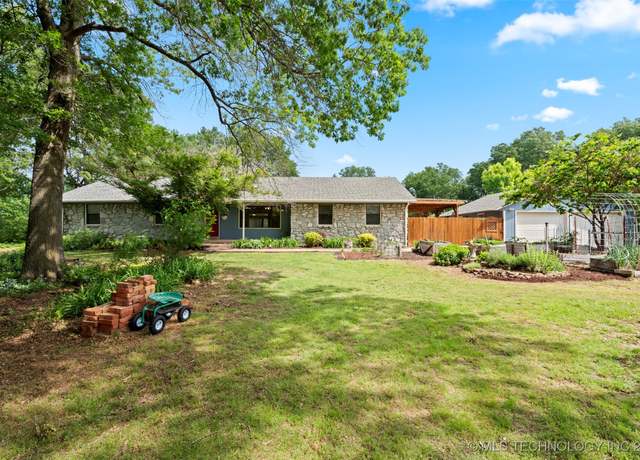Property at 1558 E North Ridge Dr, Vinita, OK 74301, 4 beds, 3.5 baths