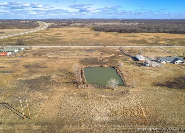 Property at 4 S 417th EastAvenue, Coweta, OK 74429