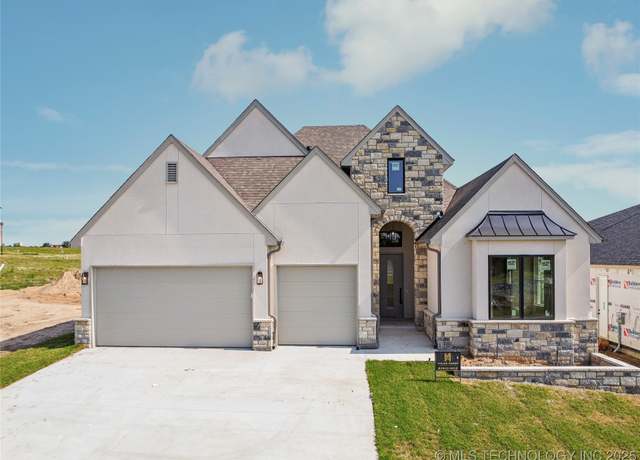 Property at 2607 E 135th Dr S, Bixby, OK 74008, 3 beds, 3.5 baths