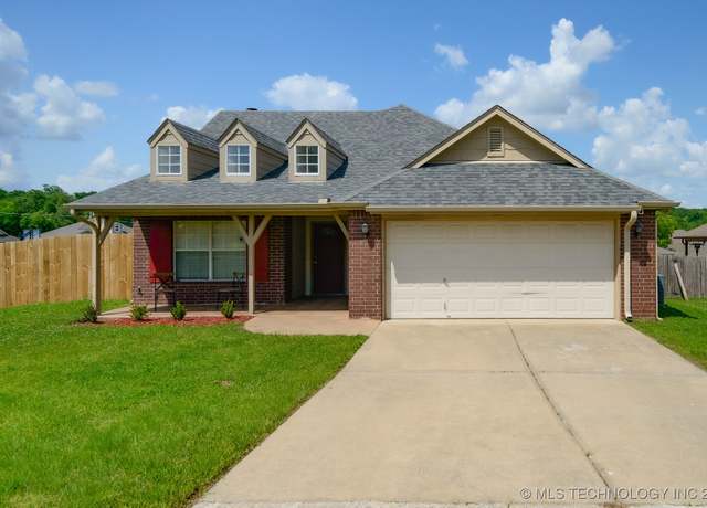 Property at 7971 Challenger St, Sapulpa, OK 74066, 3 beds, 2 baths
