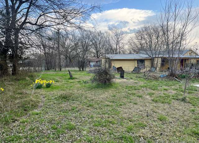 Property at 717 W Bushyhead, Nowata, OK 74048, 3 beds, 2 baths
