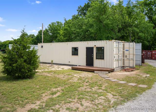 Property at 17563 W 17th St S, Haskell, OK 74436, 2 beds, 1 bath