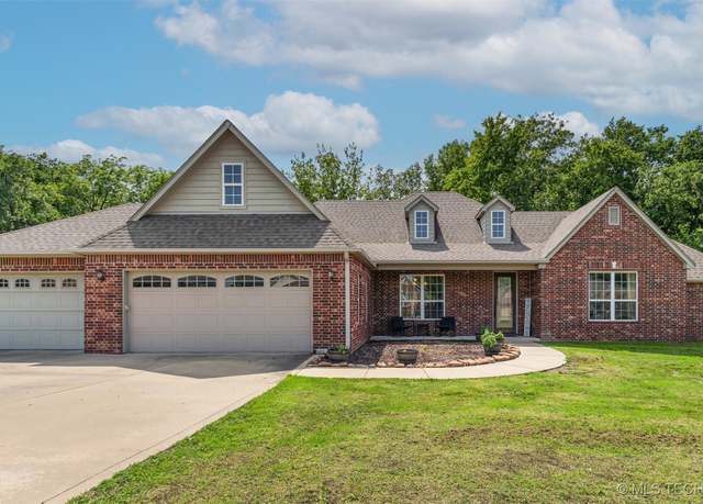 Property at 18912 Spring Creek Ln, Claremore, OK 74017, 3 beds, 2 baths