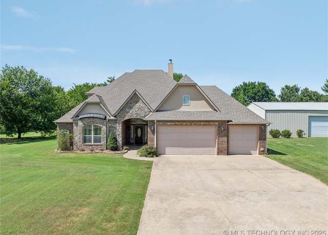 Property at 23335 E 132nd St S, Coweta, OK 74429, 4 beds, 3.5 baths