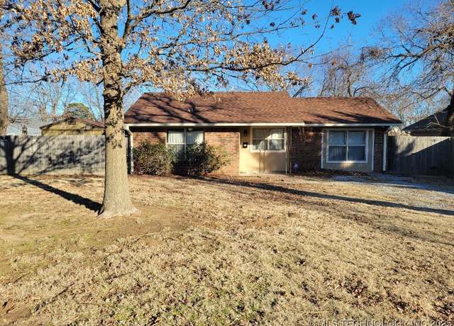 Property at 109 S E St, Eufaula, OK 74432, 3 beds, 1 bath