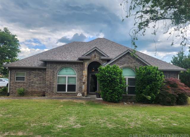 Property at 5923 Wilson St, Durant, OK 74701, 3 beds, 2 baths