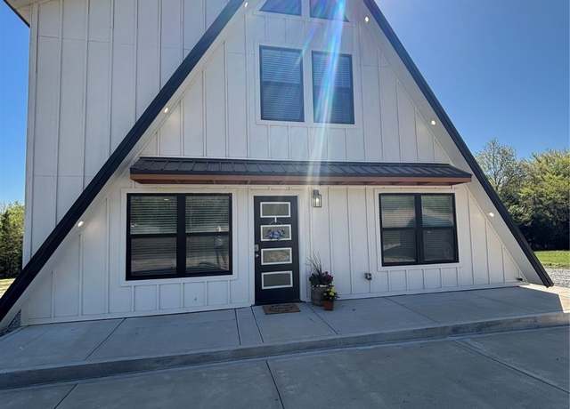 Property at 1746 Quail Dr, Eufaula, OK 74432, 3 beds, 2 baths