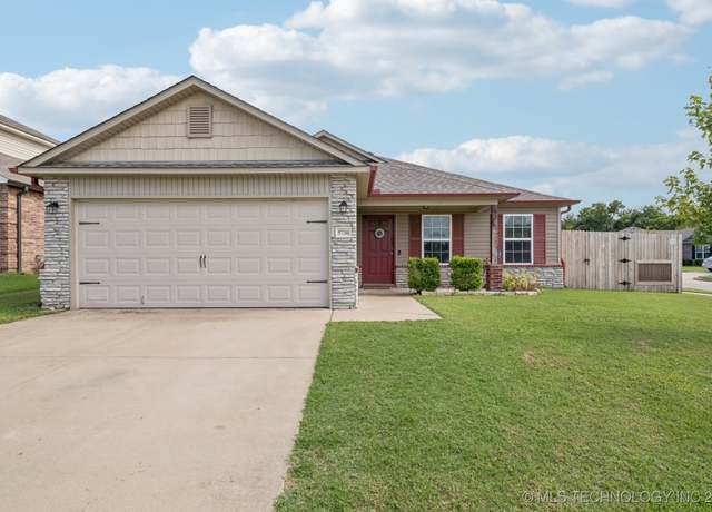 Property at 5730 E 146th Pl S, Bixby, OK 74008, 3 beds, 2 baths